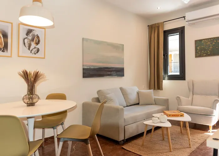 Golden Seashell Apartment